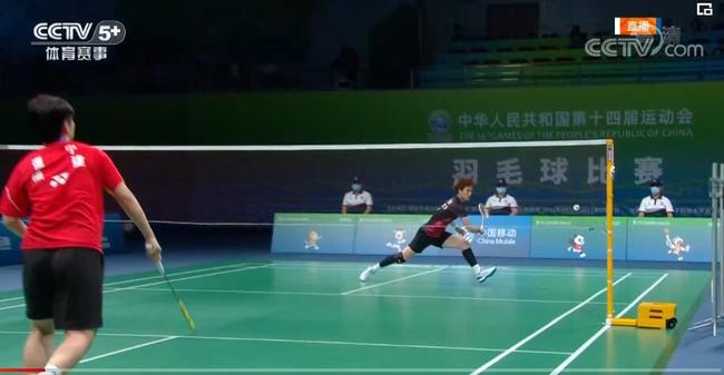 这透露出比 这透露出比