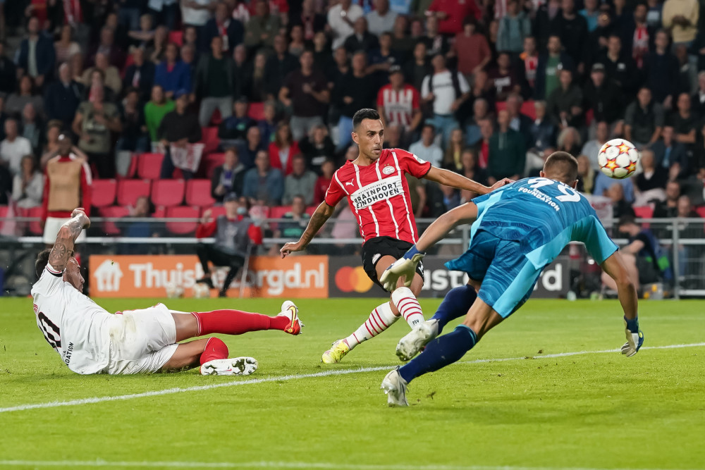 的中前场联 的中前场联