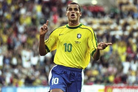 首次执法国 首次执法国